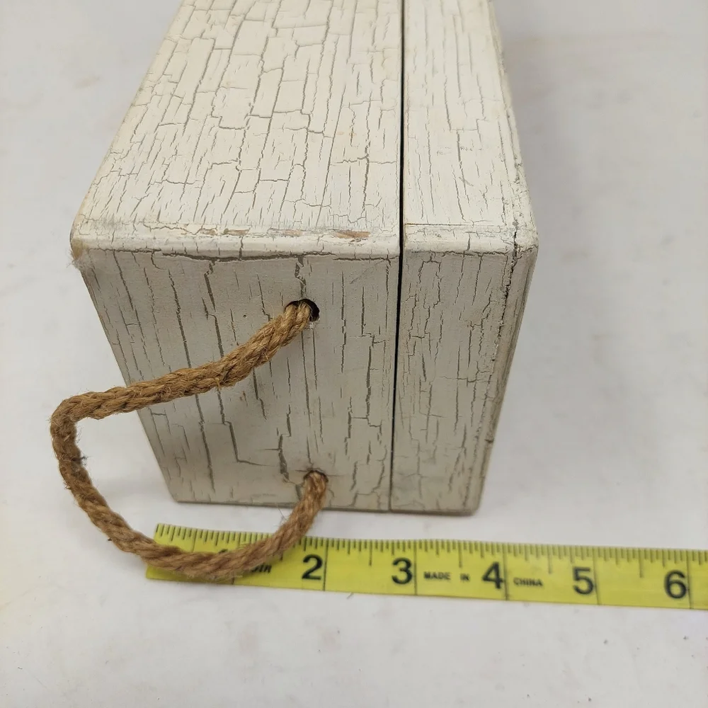 White Wooden Single Wine Bottle Box Clasp Closure Handle Decorative Storage